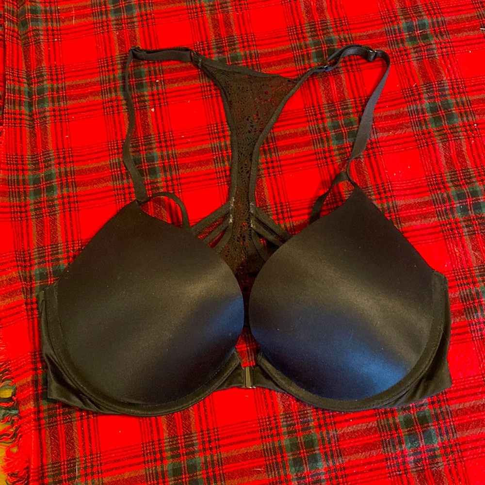 Victoria secret black bra size 34C